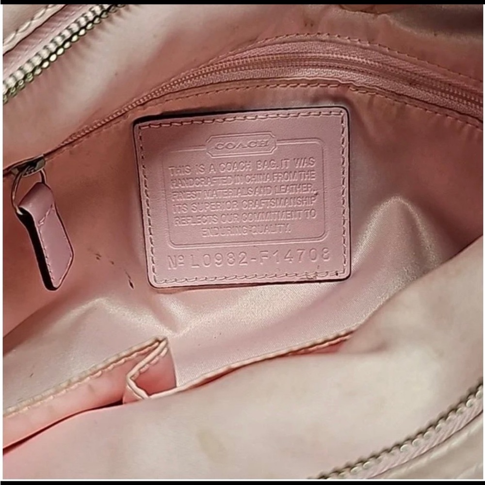 Coach Large Pink Zoe Vintage Bag - Picture 6 of 9
